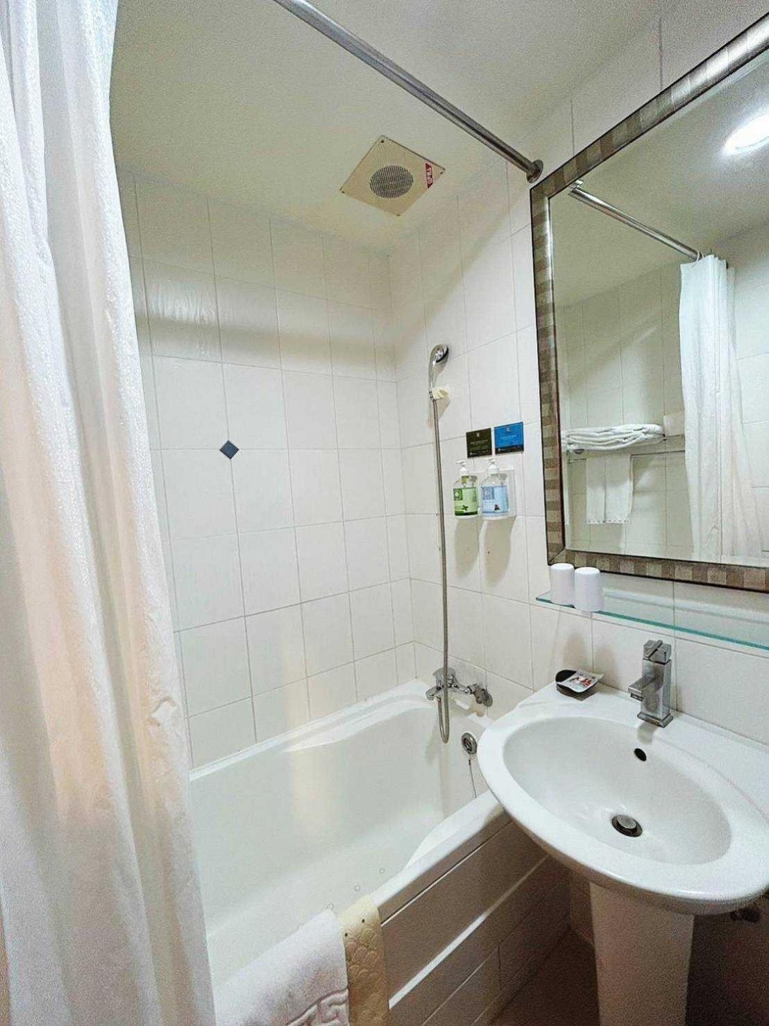Trust Hotel Tajnan Kültér fotó