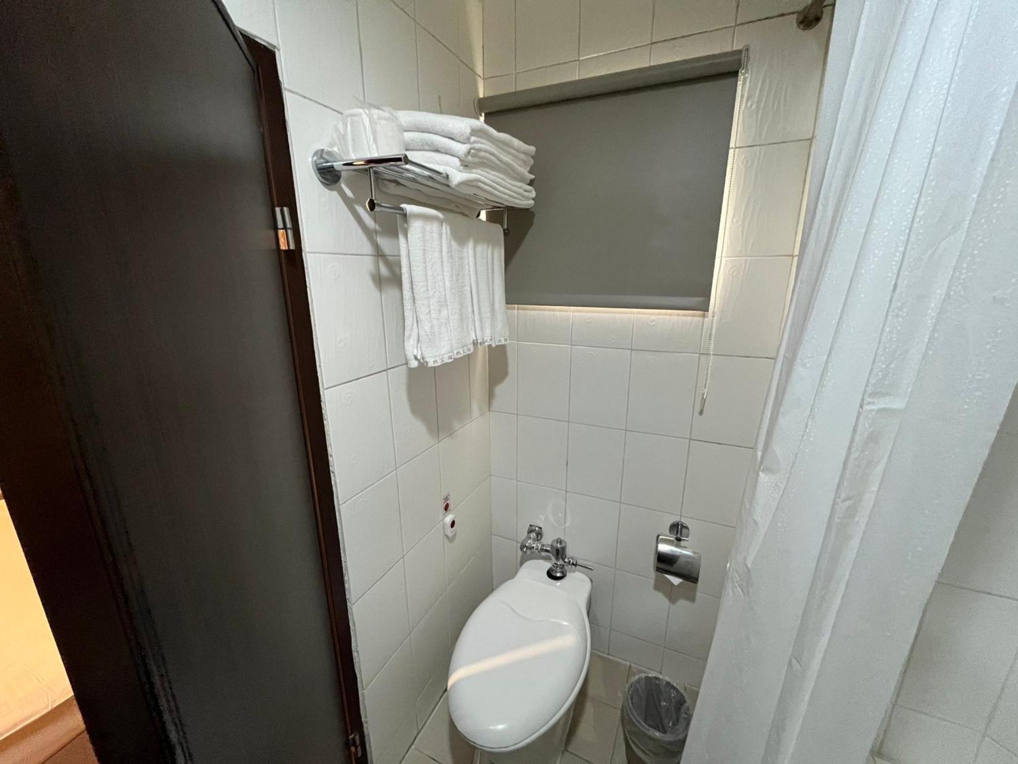 Trust Hotel Tajnan Szoba fotó